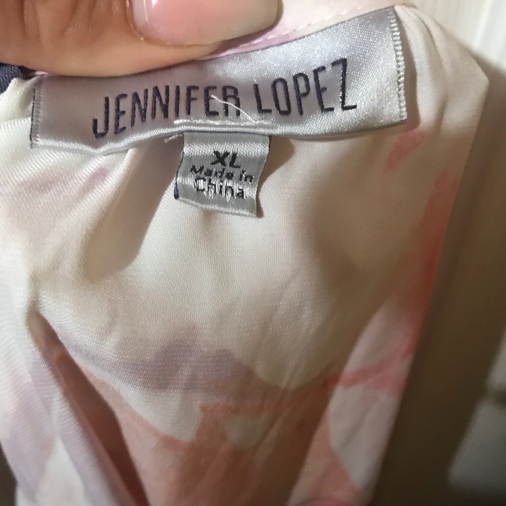 Jennifer Lopez blouse - Picture 2 of 3